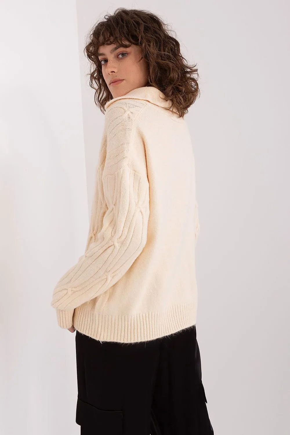 AT stylish and feel comfortable womens sweater