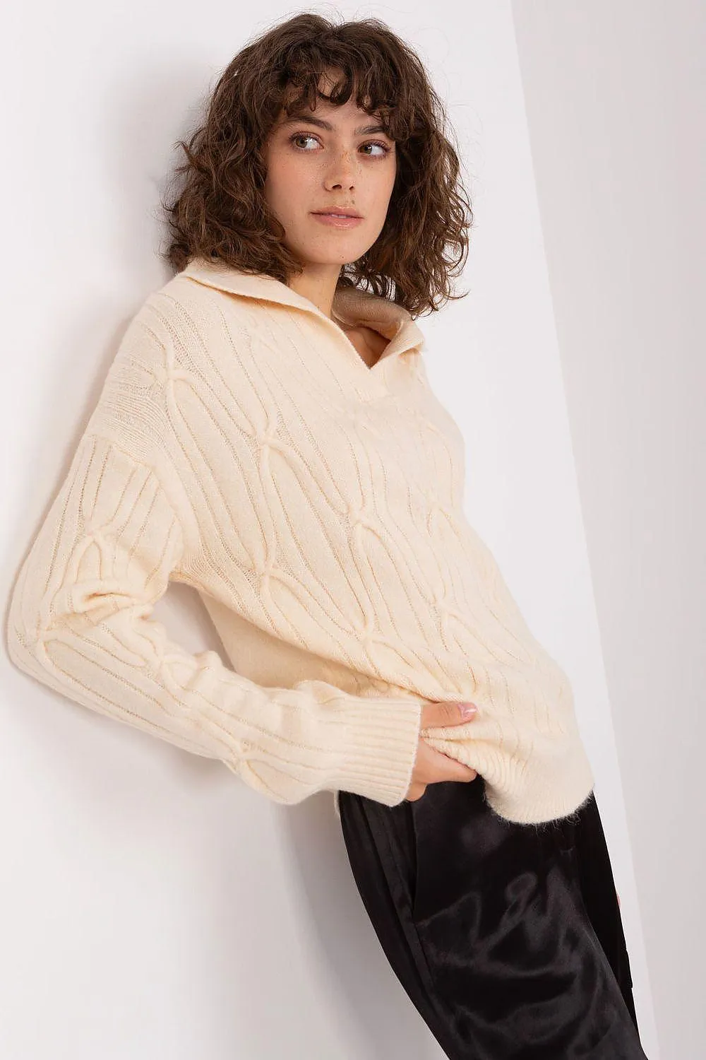 AT stylish and feel comfortable womens sweater