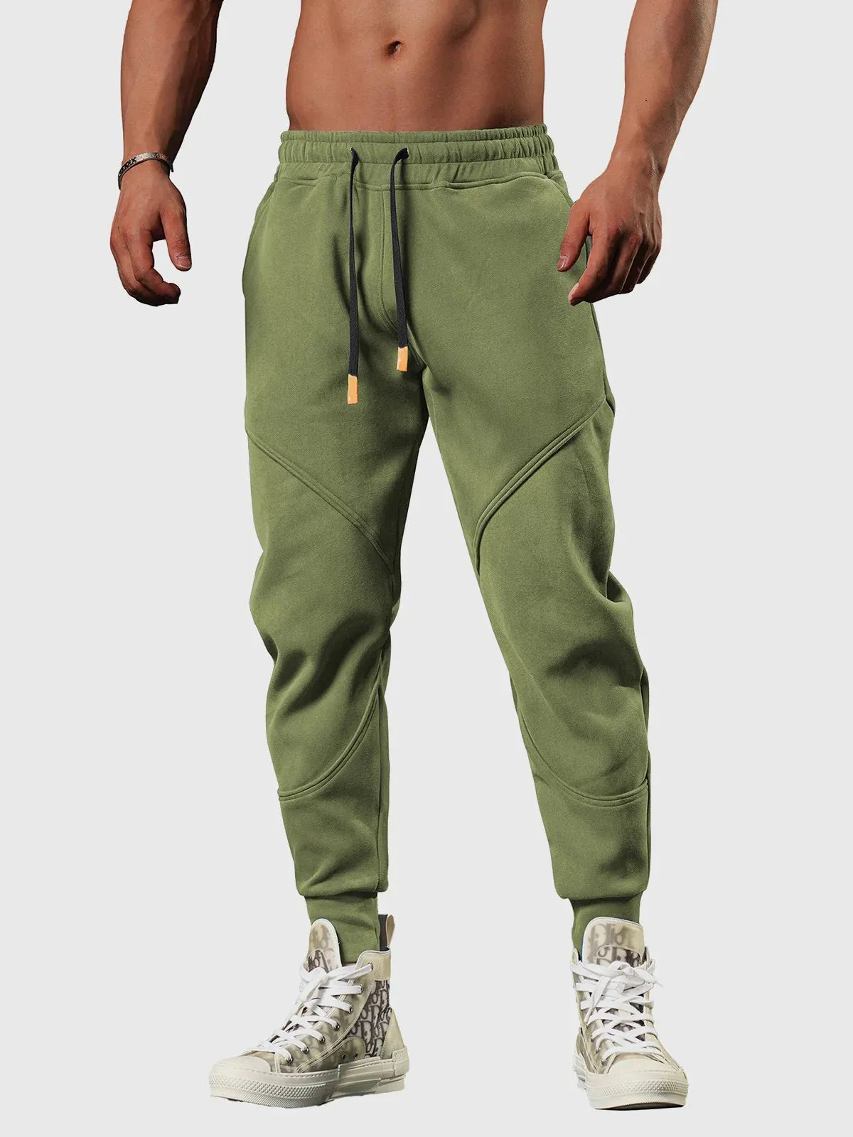 Motion Sweatpants Loose Fit Tapered Jogger