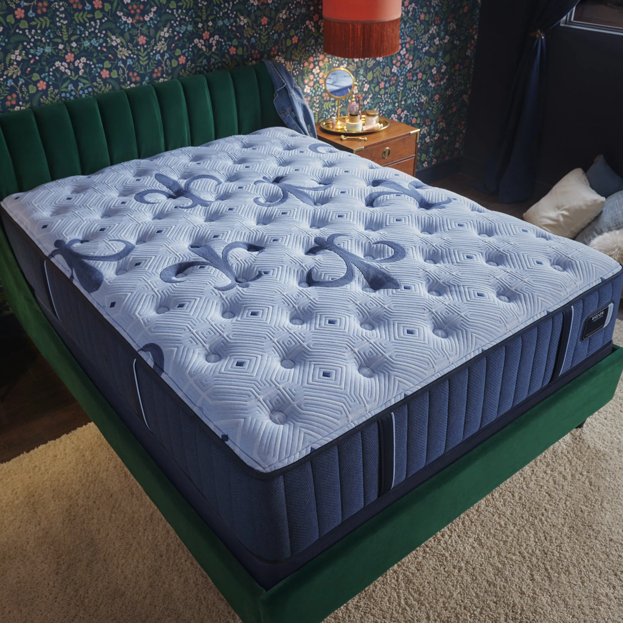 Stearns & Foster Estate Firm Tight Top Queen Mattress